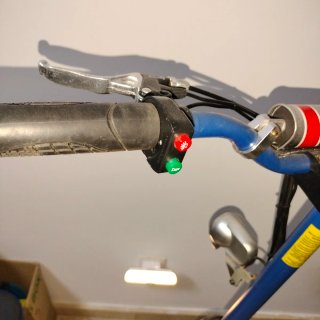 Patinete Eléctrico Azul con Asiento