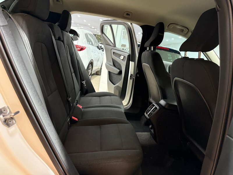 Volvo XC40 2020, foto 11