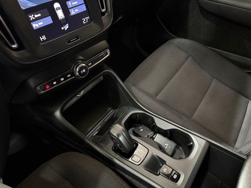 Volvo XC40 2020, foto 17