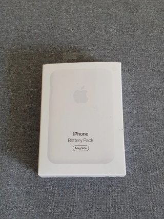 Apple iPhone Battery Pack MagSafe