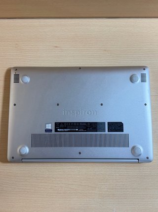 Dell Inspiron 5370 i5 / 8GB / 256GB SSD