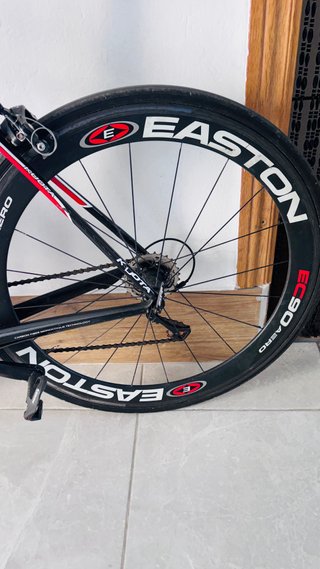 Bicicleta Kuota Roja Easton EC90 Aero