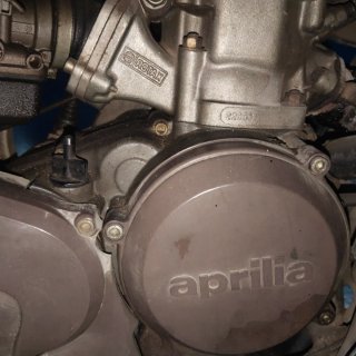 Aprilia Pegaso 125 Negra/Morada 23.000 km