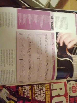 Lote + de 10 revistas de guitarras En mano