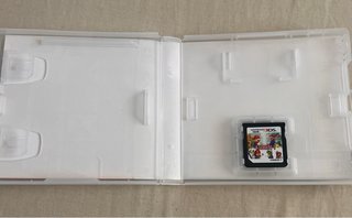 Nintendo DSi Rossa + Caricatore + Giochi