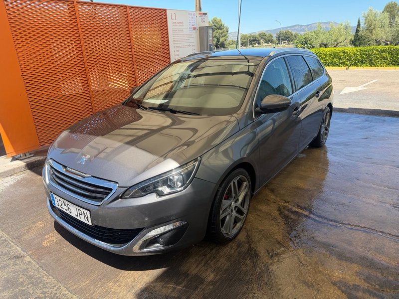 Peugeot 308 2016 - foto 1