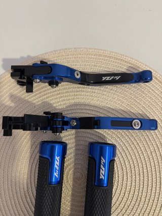 Puños y manetas freno moto Yamaha YZF