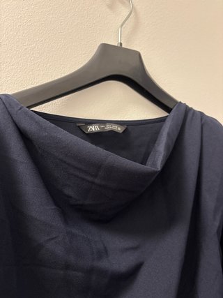 Camisa Zara Azul con cremalleras a los lados