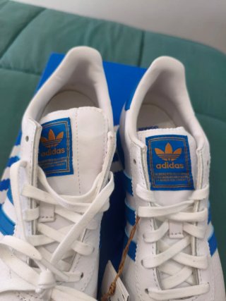 Zapatillas Adidas Samoa Blancas y Azules talla 38