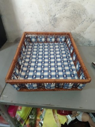 Bandeja mimbre vintage forrada