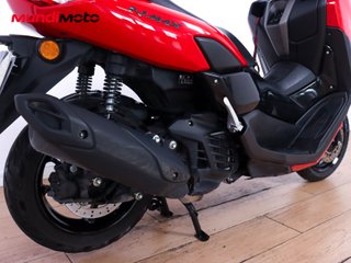 YAMAHA NMAX