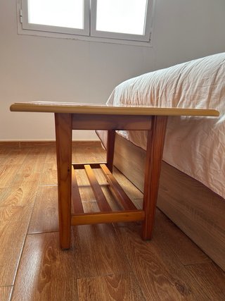 Mesa baja de madera maciza