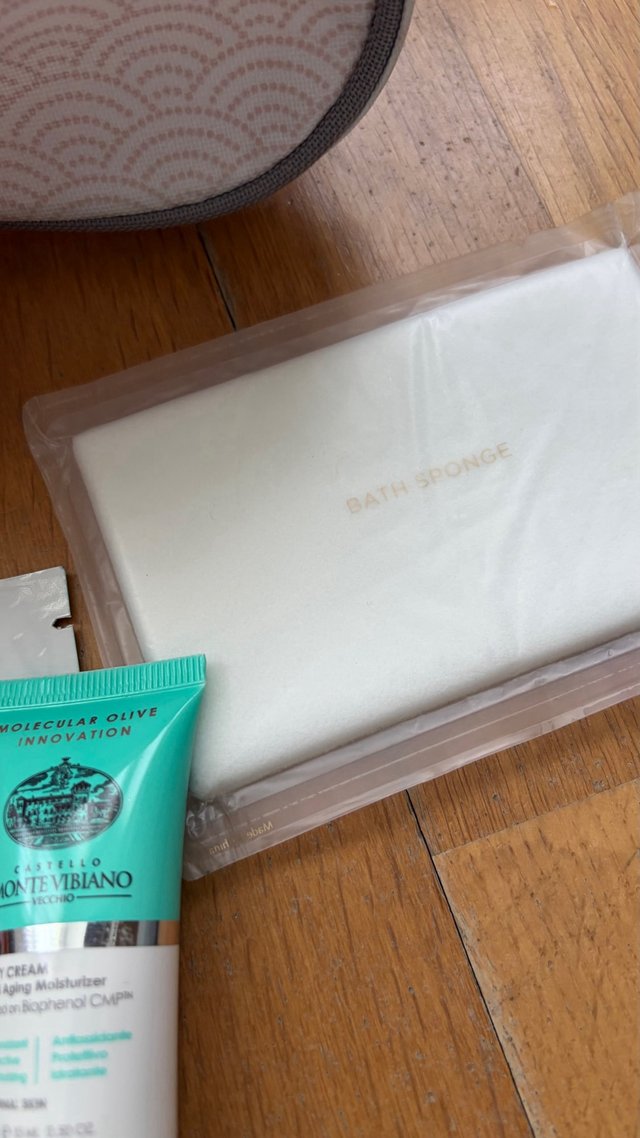 Neceser Yves Rocher  con complementos