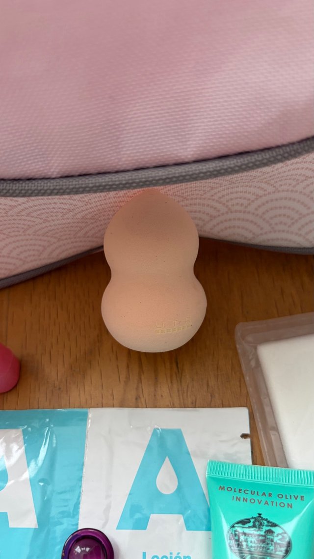 Neceser Yves Rocher  con complementos