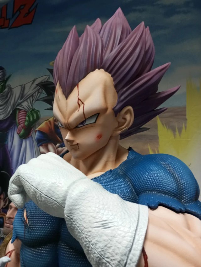 Figura Vegeta Ultra Ego