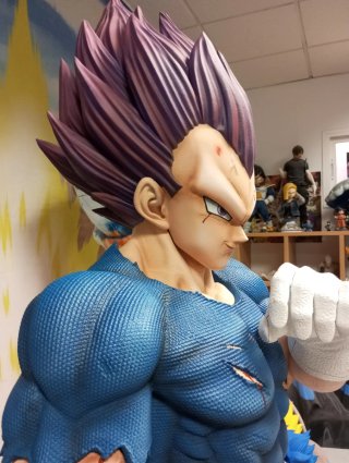 Figura Vegeta Ultra Ego