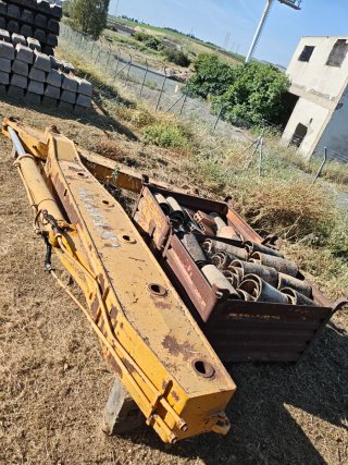 Retroexcavadora Liebherr 911 para piezas