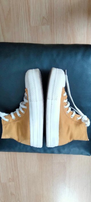 Zapatillas Converse Mujer Mostaza