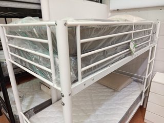 Litera metálica blanca