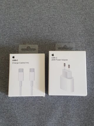 Cargador Apple USB-C 20W y Cable