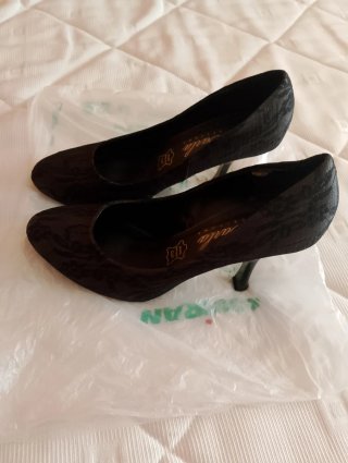 Zapatos de tacón negros forro puntilla talla 36