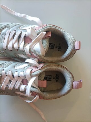 Zapatillas Munich Verdes y Rosas