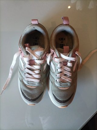 Zapatillas Munich Verdes y Rosas