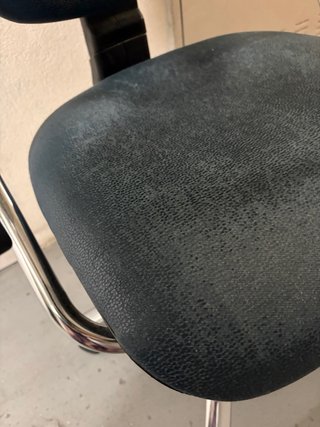 Silla de oficina giratoria vieja