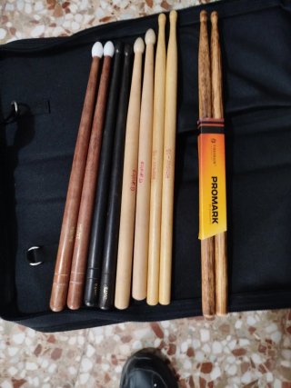 Estuche de baquetas para batería