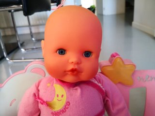 Muñeco Nenuco con Cuna y Accesorios