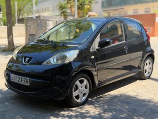 Peugeot 107 TAN SOLO 28.000 KM PEGATINA C 🟢