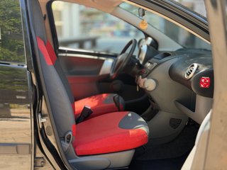 Peugeot 107 TAN SOLO 28.000 KM PEGATINA C 🟢