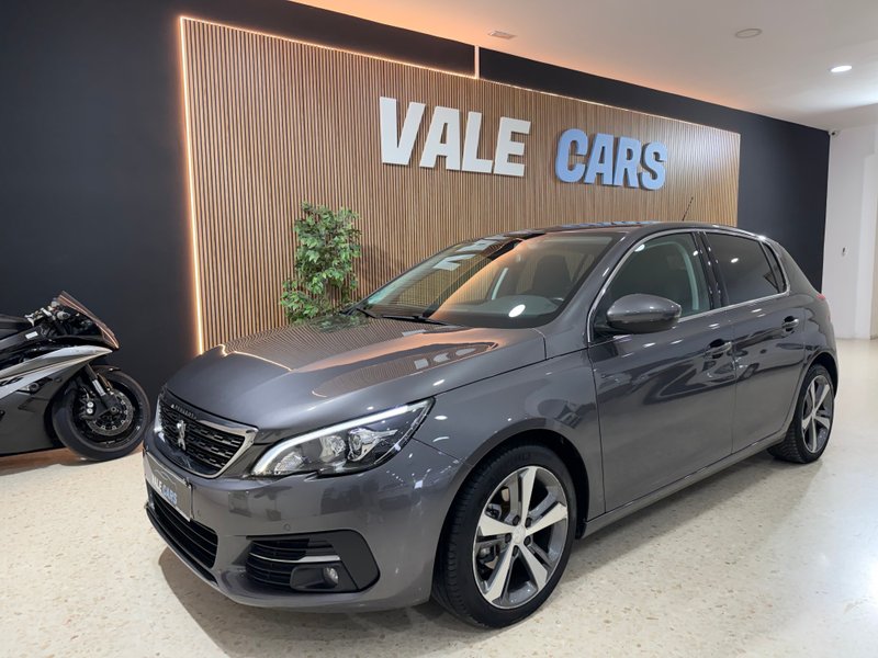Peugeot 308 2021
