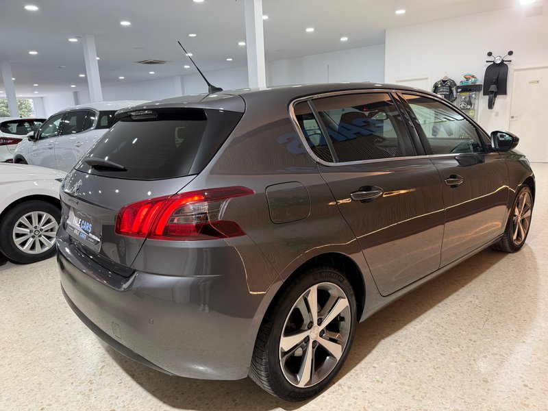 Peugeot 308 2021, foto 19