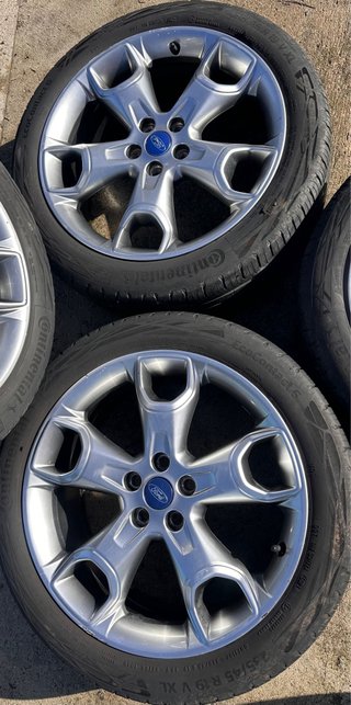 Llantas Ford Kuga 19 pulgadas