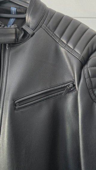 Chaqueta efecto piel