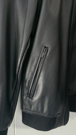 Chaqueta efecto piel