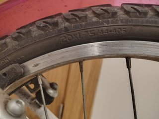 Bicicleta niña Decathlon 20 pulgadas blanca y rosa