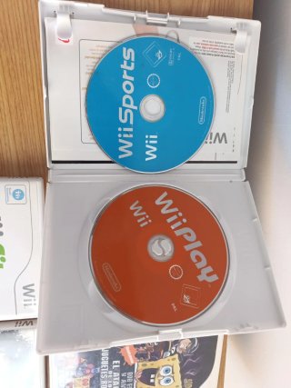 Lote 5 Juegos Wii: Wii Play, Bob Esponja, FIFA 10