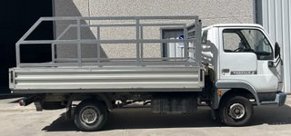 Nissan Cabstar 2004