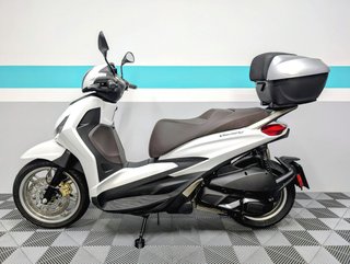 PIAGGIO BEVERLY 300 HPE - 2024 - 5.437KM