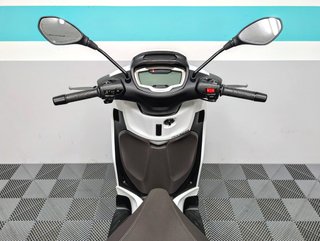 PIAGGIO BEVERLY 300 HPE - 2024 - 5.437KM