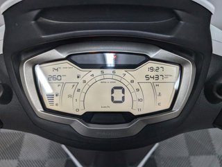 PIAGGIO BEVERLY 300 HPE - 2024 - 5.437KM