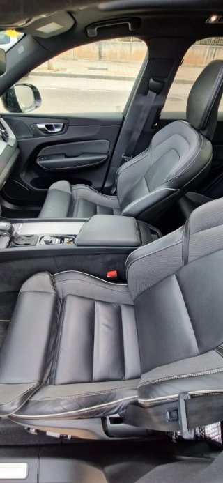 Volvo XC60 R Design