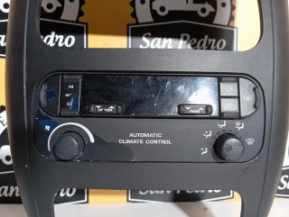Embellecedor Central Chrysler Voyager
