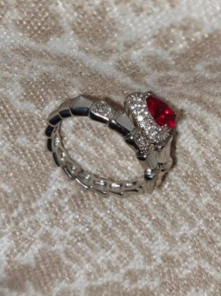 Anillo Serpiente Rojo y Plateado
