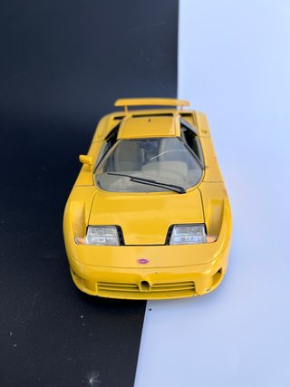 Bugatti 11 GB 1991 1/18 Burago