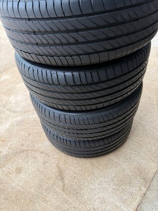 Llantas Toyota Corolla (4 unidades)
