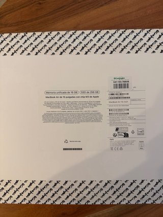 MacBook Air 15 M3 16GB 256GB Nuevo, sin abrir.