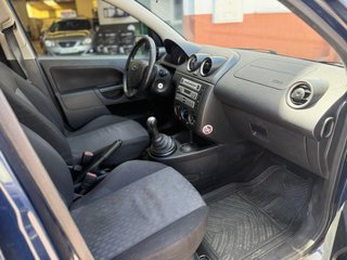 Ford Fiesta 2004